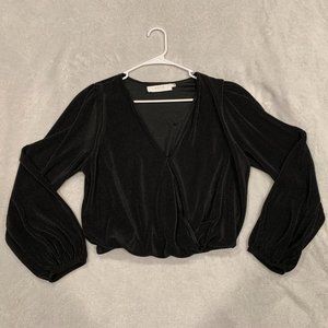ASTR The Label Size Large Black Textured Wrap Cropped Blouse Top